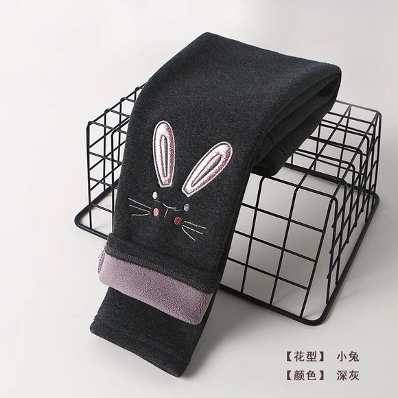 Kids leggings super adorable and fashionable ! Can’t find in stores ! Sizes 6-8 - Picture 2 of 5